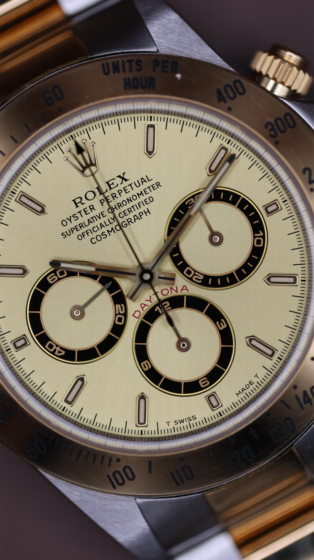 The Surging Market for Vintage Luxury Watches: Insights from BCG Research