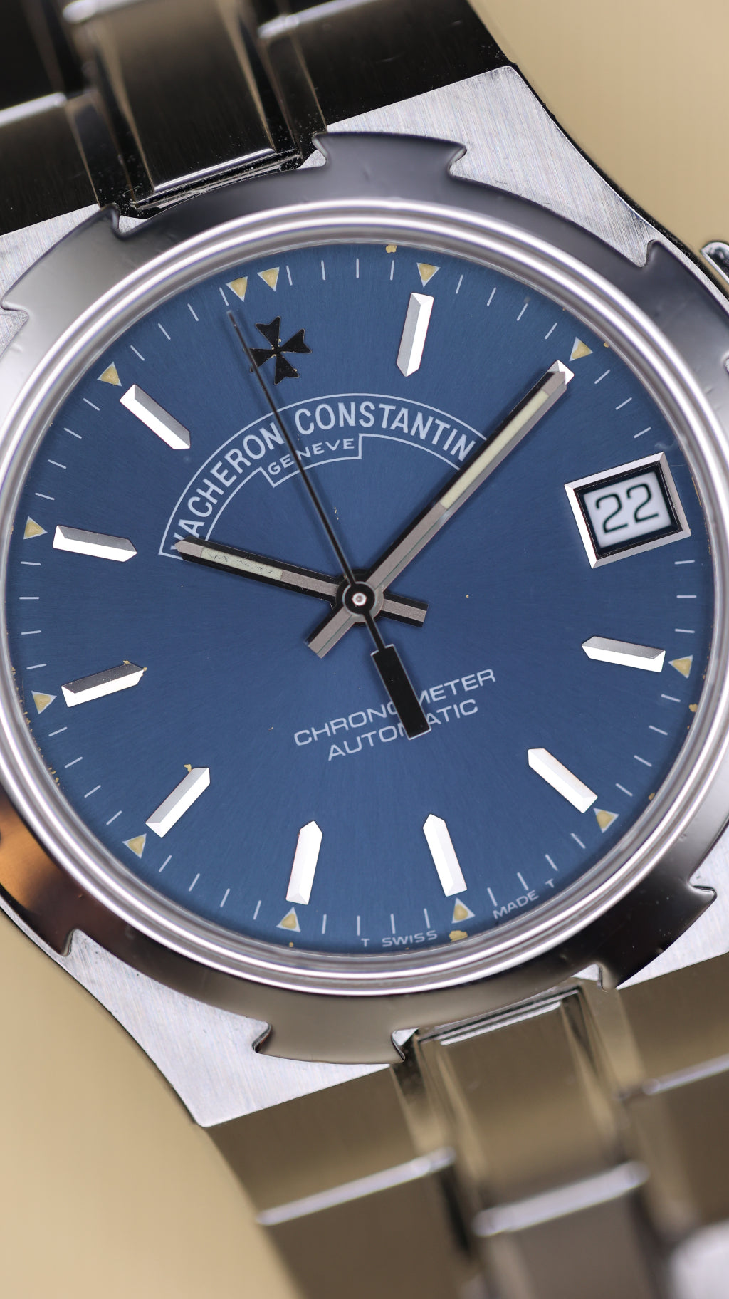 All you need to know about the Vacheron Constantin Overseas 1st Generation