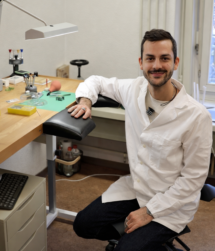 Lazuli Vintage Watches