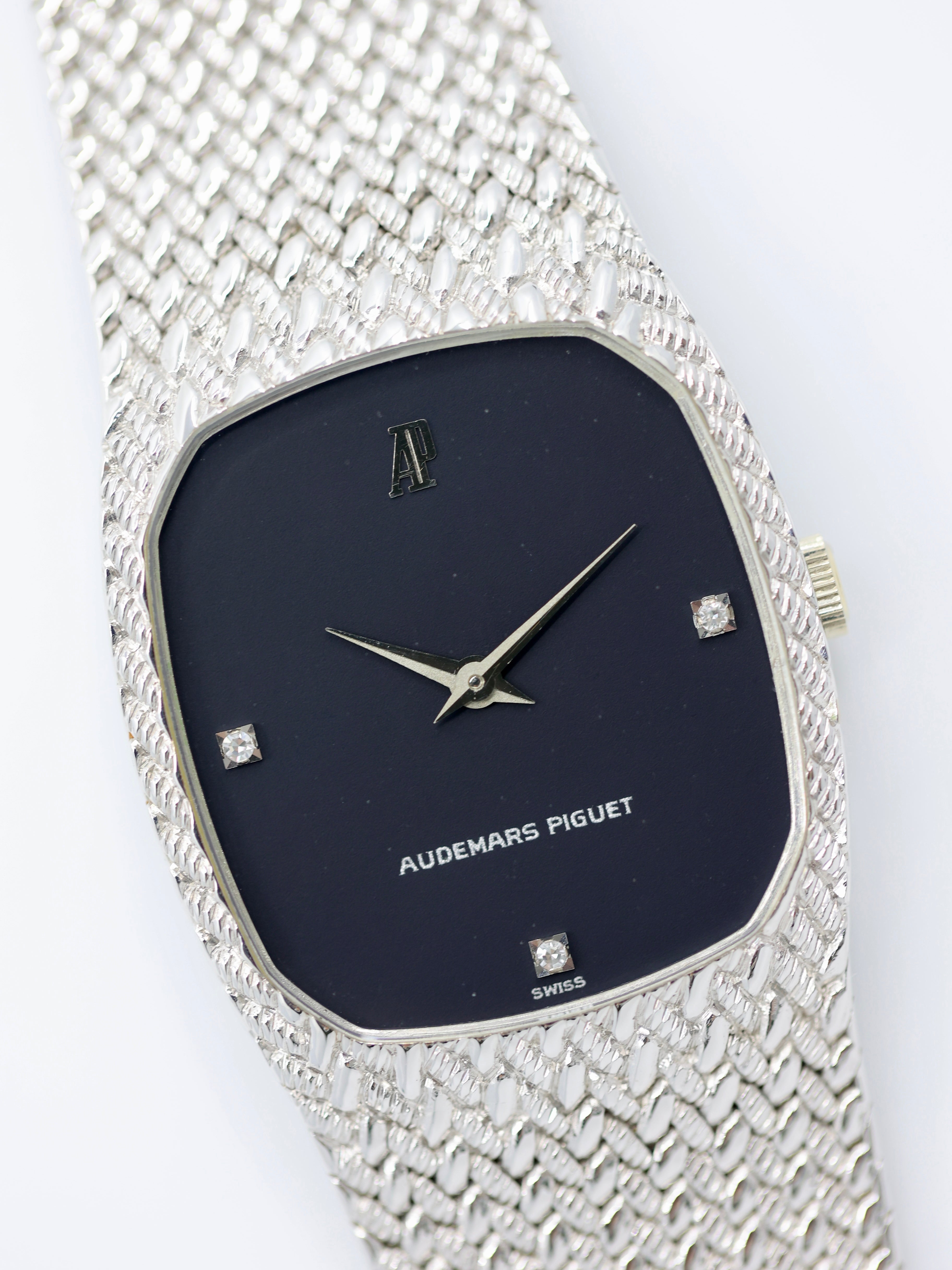Cobra 'Whitegold'
