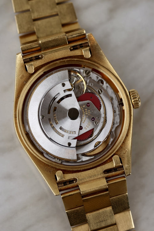 Vintage Rolex Day-Date 18038 in 18k yellow gold with English day display on President bracelet – Lazuli Vintage Watches, Zurich.