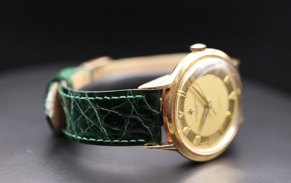 Video laden: 'Mirror Dial'